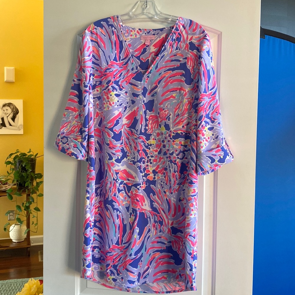 Lilly Pulitzer tunic dress, size medium, V-neck cuff sleeve